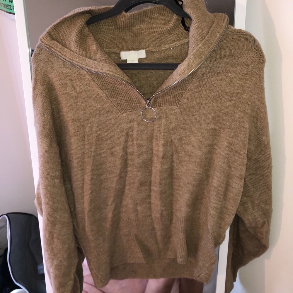 H and M sweater